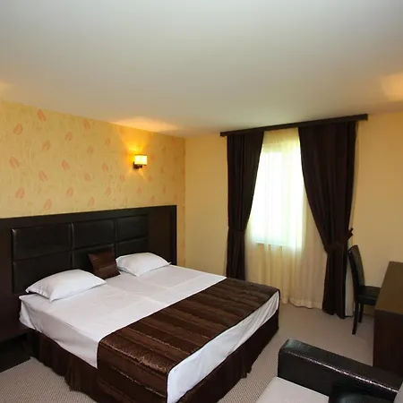 Siena House سوزوبول