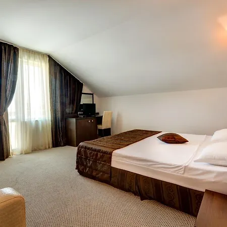 Siena House سوزوبول