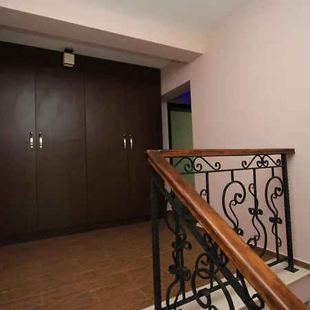Siena House 招待所 3*