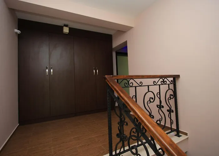 Siena House ゲストハウス 3*